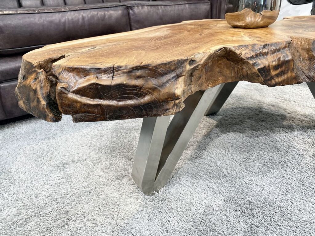 Couchtische aus Baumscheiben online bestellen Baumstamm Couchtisch Onlineshop