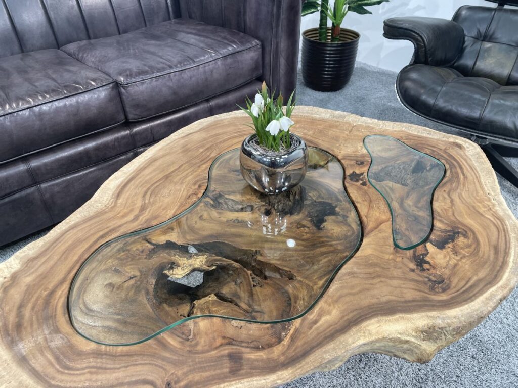 Ausgefallene Couchtische aus Holz Couchtisch Unikate mit Glas