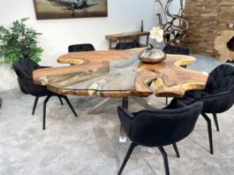 8, 10 oder 12 Personen? Wie viele Personen passen an meinen Esstisch? Esstisch aus einer Baumscheibe für 10 Personen