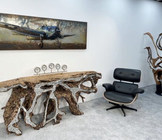 Konsole aus einer Baumwurzel von GERKEN Wohndesign Konsole aus einer Baumwurzel