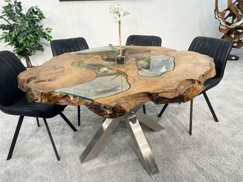 Runder Massivholztisch