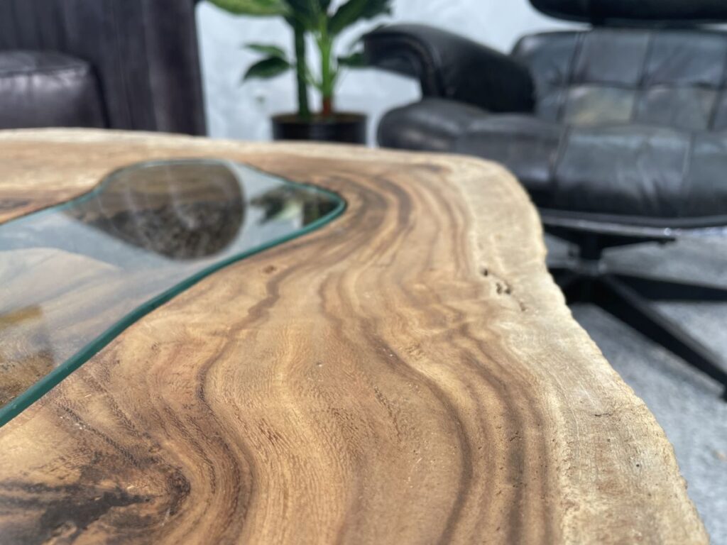 Ausgefallene Couchtische aus Holz Tisch Unikate für Wohnzimmer