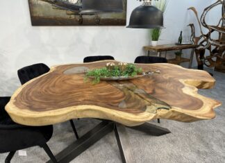 Baumstammtisch aus Suar von GERKEN Wohndesign Baumstammtisch Suar