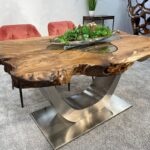 Esstisch aus Holz für sechs Personen
