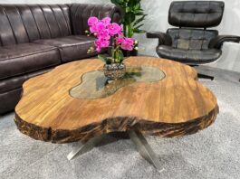 Round unique coffee table made of wood Round unique coffee table made of wood