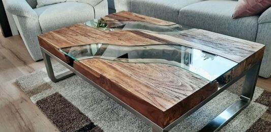 Wohnzimmertisch aus Massivholz Wohnzimmertisch aus Massivholz