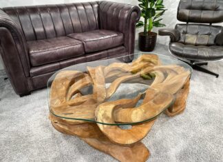 Individueller Couchtisch aus Holz Individueller Couchtisch aus Holz