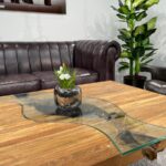 Ein Couchtisch aus Holz von GERKEN Wohndesign