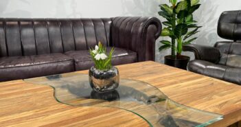 Couchtisch aus Holz Wild River