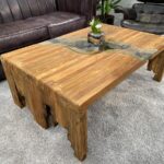 Design Couchtisch aus recyceltem Holz