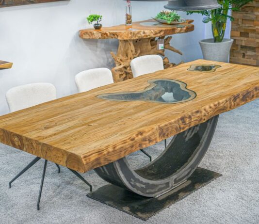 Sustainable furniture made from recycled wood Furniture made from recycled wood