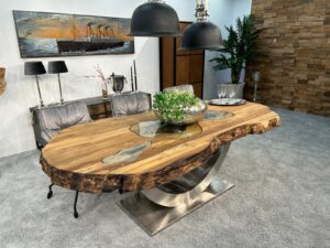 Massivholztisch "Fusion" mit organisch ovaler Form
