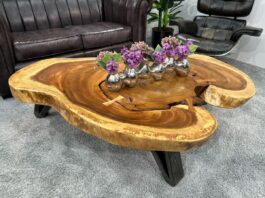 Baumstammtisch aus nachhaltigem Holz Baumstammtisch Bromo