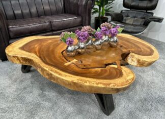 Baumstammtisch aus nachhaltigem Holz Baumstammtisch Bromo