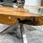 Couchtisch Design aus Holz mit Glas