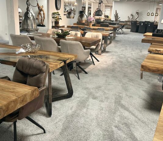 Mesa de comedor ovalada de madera de la serie „Sky Island“ Muebles de madera únicos