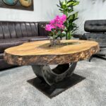 Nachhaltiger Couchtisch aus recyceltem Holz