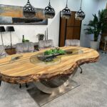 Design Esszimmertisch aus Massivholz