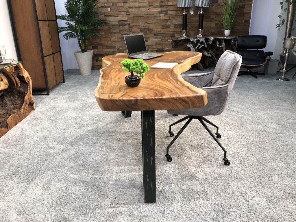 Einzigartige Holzmöbel von "Der Tischonkel" Einzigartige Holzmöbel Design Schreibtisch Suar