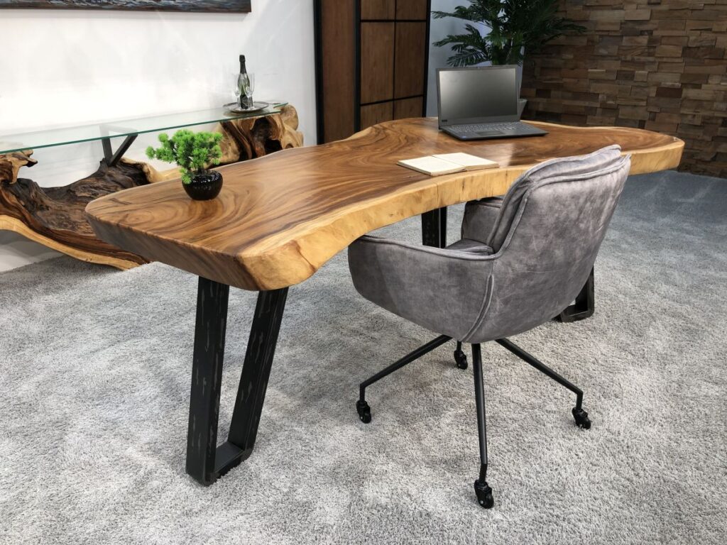 Einzigartige Holzmöbel von "Der Tischonkel" Einzigartige Holzmöbel Office Tisch Suar