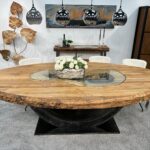 Massivholztisch aus Altholz Designtisch