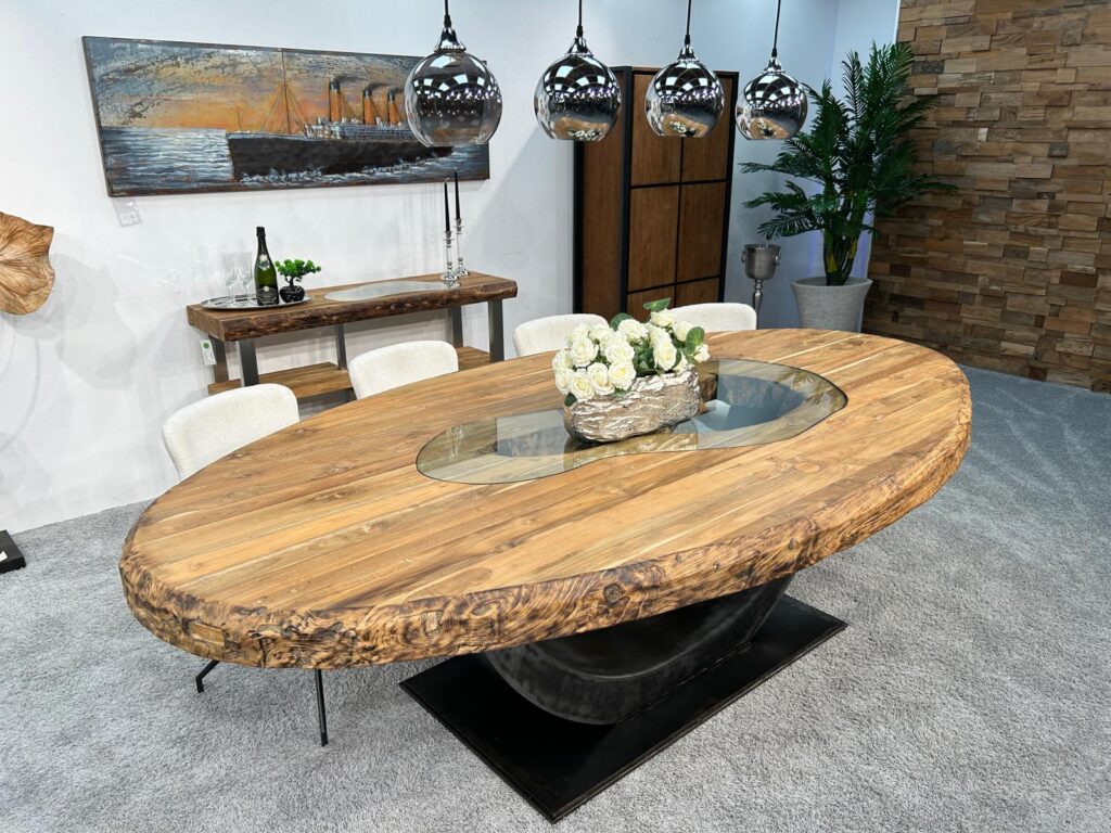 Esstisch 200 x 100 cm aus Altholz von GERKEN Wohndesign Massivholztisch aus Altholz Ovaler Esstisch Sky Island