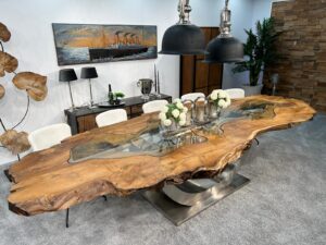 Massivholztisch aus Baumwurzeln Expression