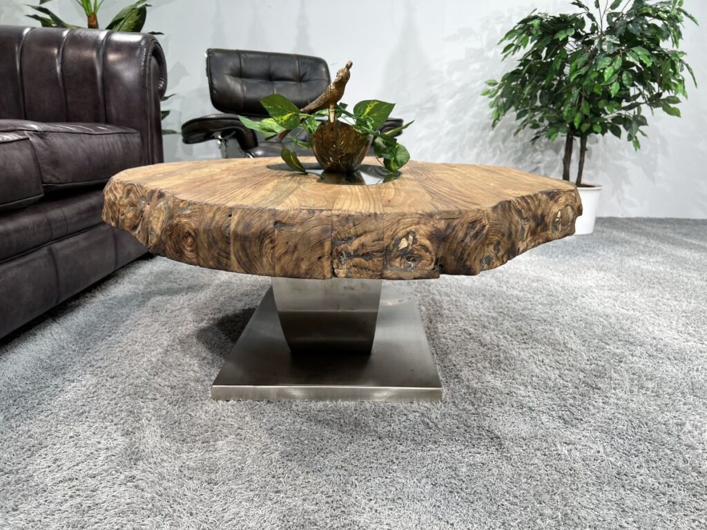 Moderner Couchtisch aus Massivholz Moderner Couchtisch aus nachhaltigen Holz