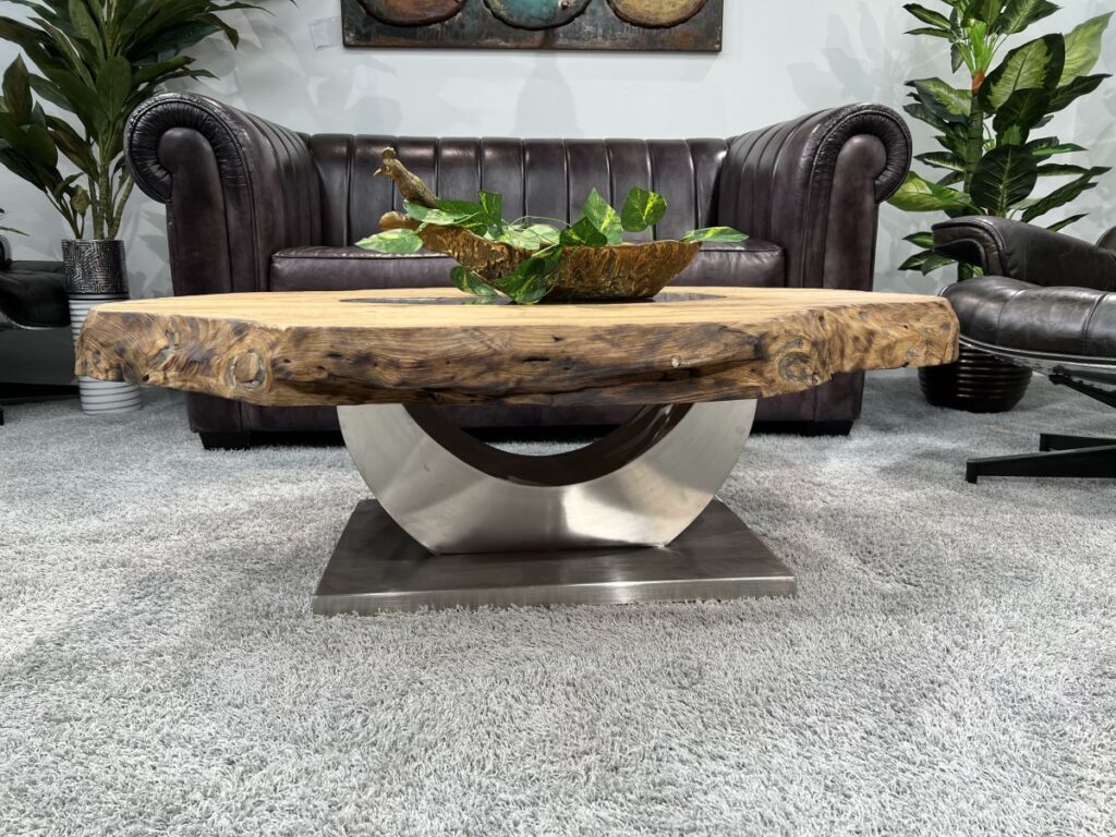 Moderner Couchtisch aus Massivholz Moderner Couchtisch aus Altholz Fusion