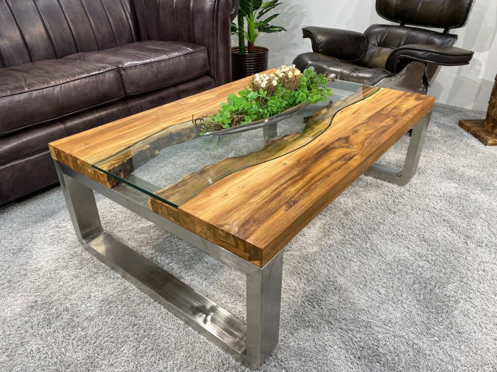 Der Couchtisch aus Holz für den gehobenen Anspruch