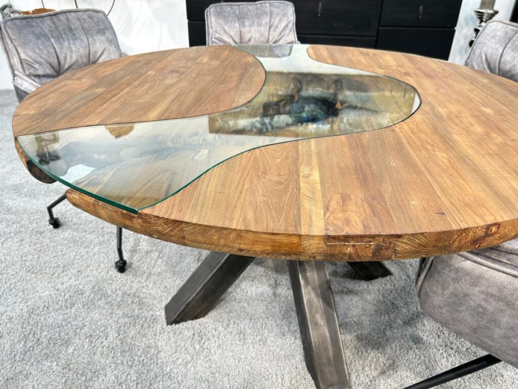 Massivholztisch Eternia ais recyceltem Holz
