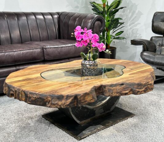 Unique solid wood coffee table „Fusion made of reclaimed wood“ Article unique solid wood coffee table Fusion