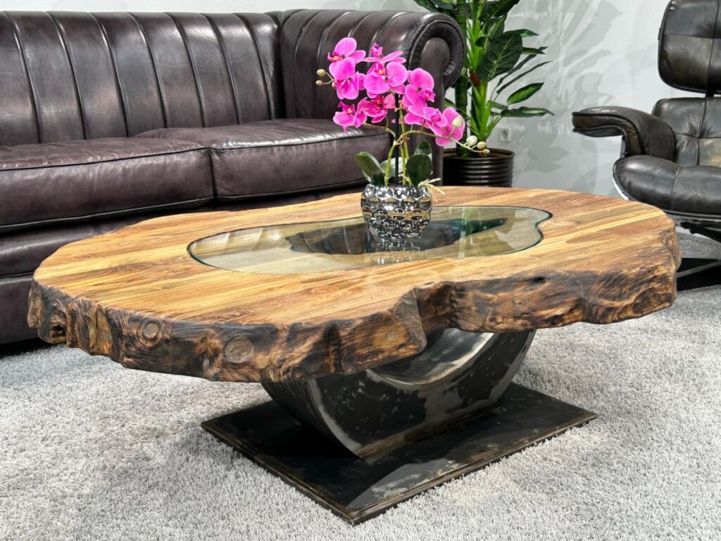 Massivholz-Couchtisch Fusion