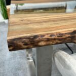Massivholztisch mit Baumkante Old Elements