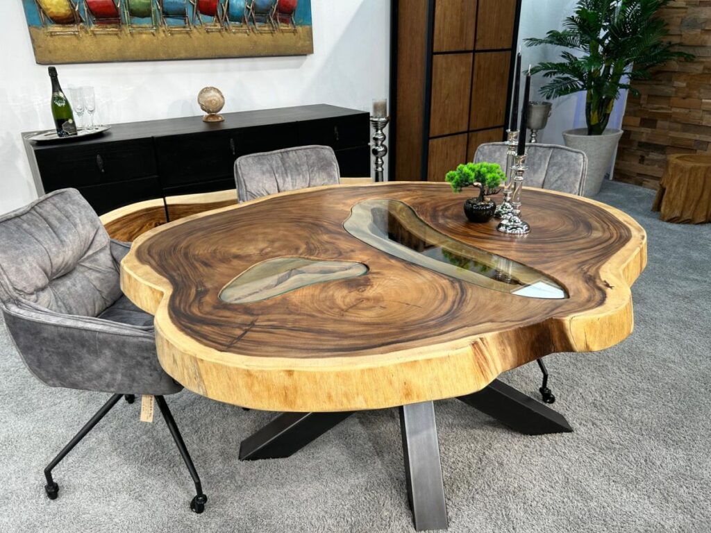 Unikat Esstisch Lakeside Suar mit Kreuzgestell