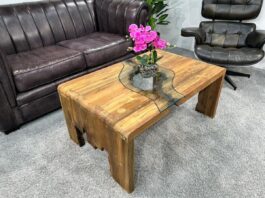 Couchtische und Esstische in Handarbeit gefertigt! Couchtische und Esstische in Handwerkskunst gefertigt!