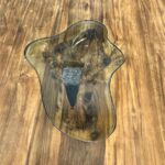 Designtisch aus Glas und Holz