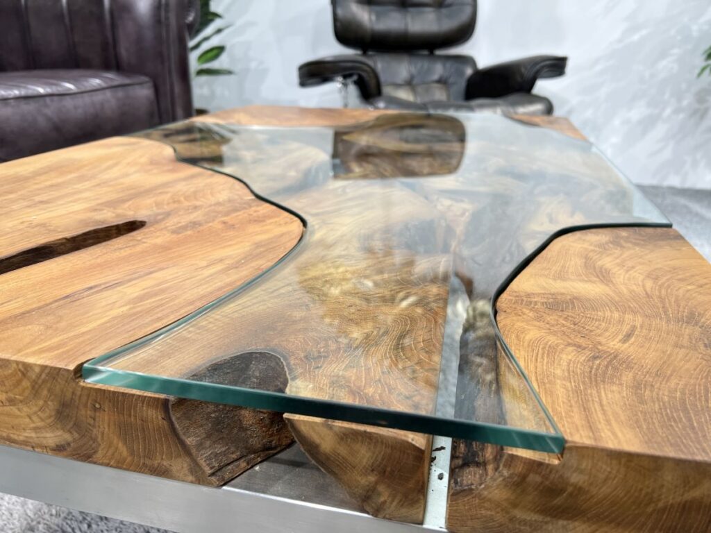 Dein Onlineshop für besondere Couchtische! Massivholztisch Natural Landscape aus Baumwurzeln