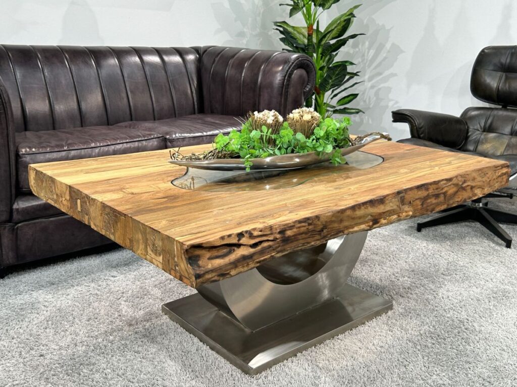 Besondere Couchtische als Hingucker im Wohnzimmer Besondere Möbel Couchtisch Deep Island aus Massivholz