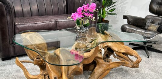 Couchtisch aus Baumwurzeln Couchtisch aus Baumwurzeln