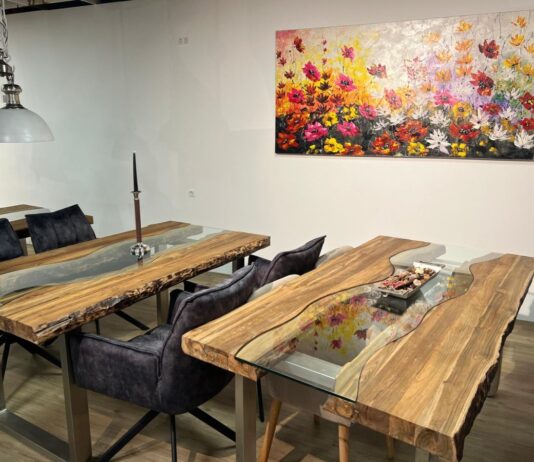 Tables à manger et tables de salon en bois massif de rêve ! Tables à manger de rêve et tables basses en bois massif