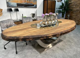 Der richtige Esszimmertisch Ovaler Esszimmertisch aus Teak Sky Island