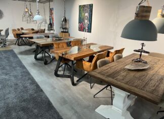 Wunderschöne Esstische aus recyceltem Teak! Wunderschöne Esstische aus recyceltem Teak