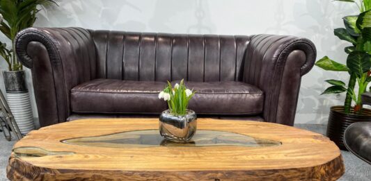 Ovaler Wohnzimmertisch Fusion aus Altholz Ovaler Wohnzimmertisch