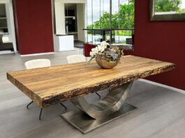 Esszimmertisch aus Echtholz (220 x 100 cm) aus der Serie „Deep Island“ Esszimmertisch aus Echtholz, 220 x 100 cm, Deep Island