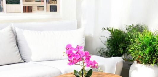 Stuebord i genbrugstræ – Serie „Atoll“ Stuebord i genbrugstræ Atoll