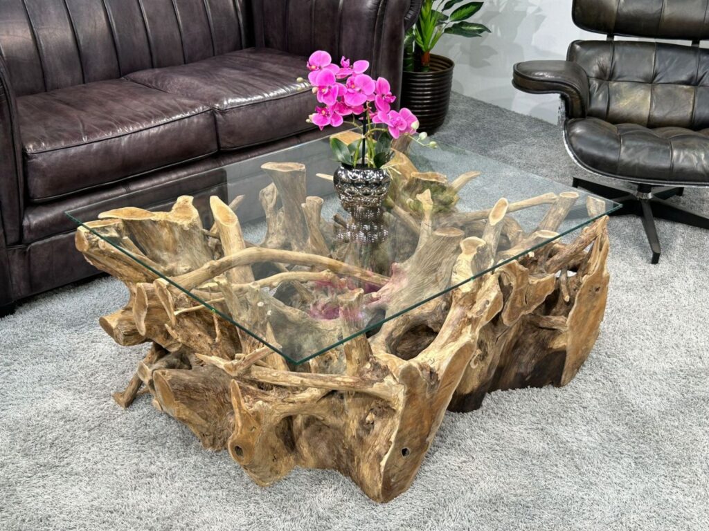 Massiver Wohnzimmertisch aus einer Baumwurzel Wohnzimmertisch aus einer Teakholz Baumwurzel