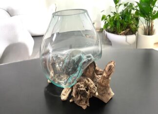 Vase aus geschmolzenem Glas mit Wurzelholz XL Vase aus geschmolzenem Glas mit Holz