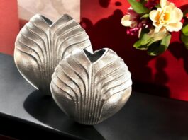 Silberne Vasen aus Metall – Kollektion 2025 Vasen aus Metall