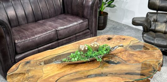 Hochwertige ovale Couchtische von GERKEN Wohndesign Ovaler Couchtisch aus Holz